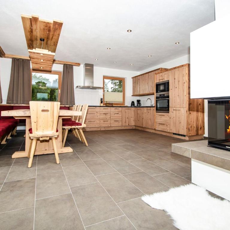 Chalet in Jochberg with Sauna & Mountain Views - Superior Chalet - 7