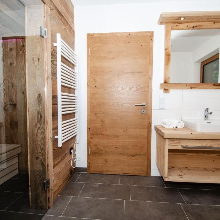 Chalet in Jochberg with Sauna & Mountain Views - Superior Chalet - 20