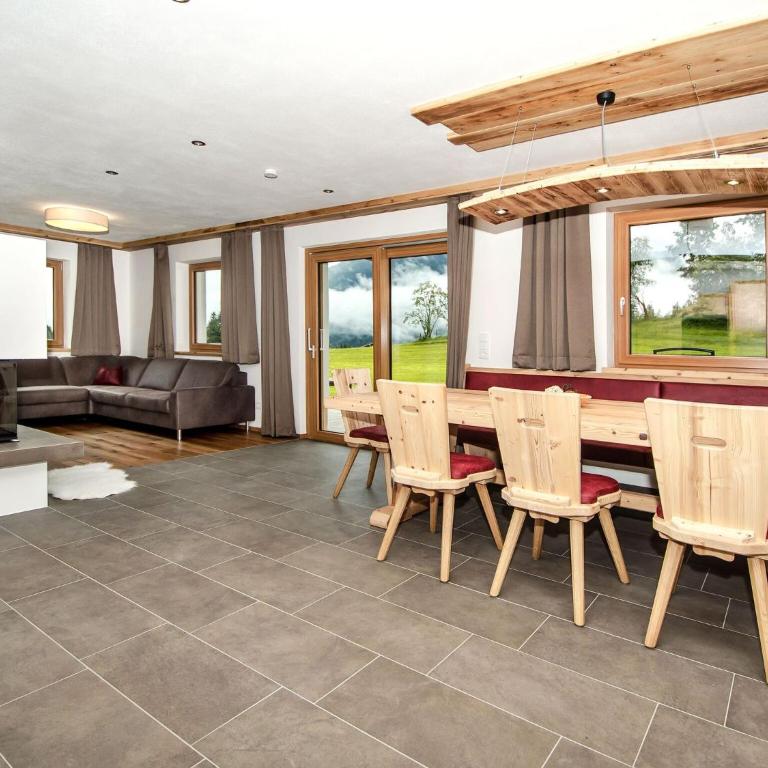 Chalet in Jochberg with Sauna & Mountain Views - Superior Chalet - 3