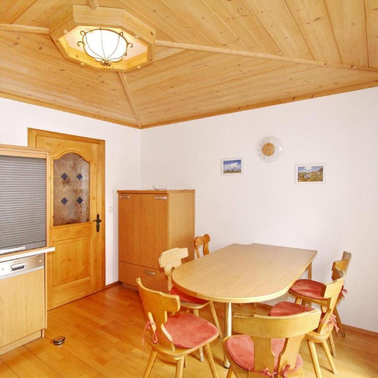 House in Krimml near Waterfalls & Hiking Trails - Apartment mit 2 Schlafzimmern - 31