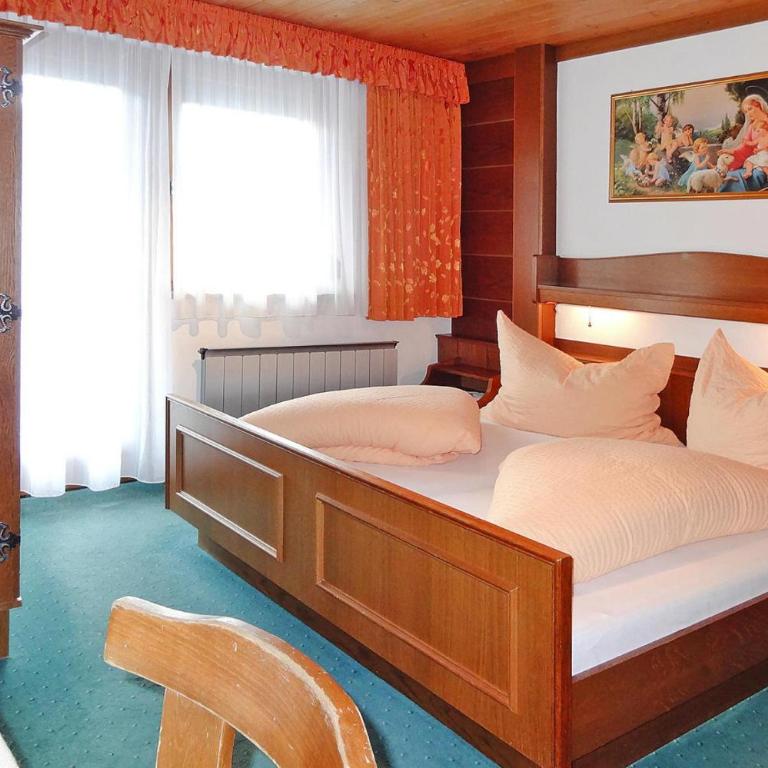 Country House in Zillertal near Spieljochbahn - Three-Bedroom Apartment - 7
