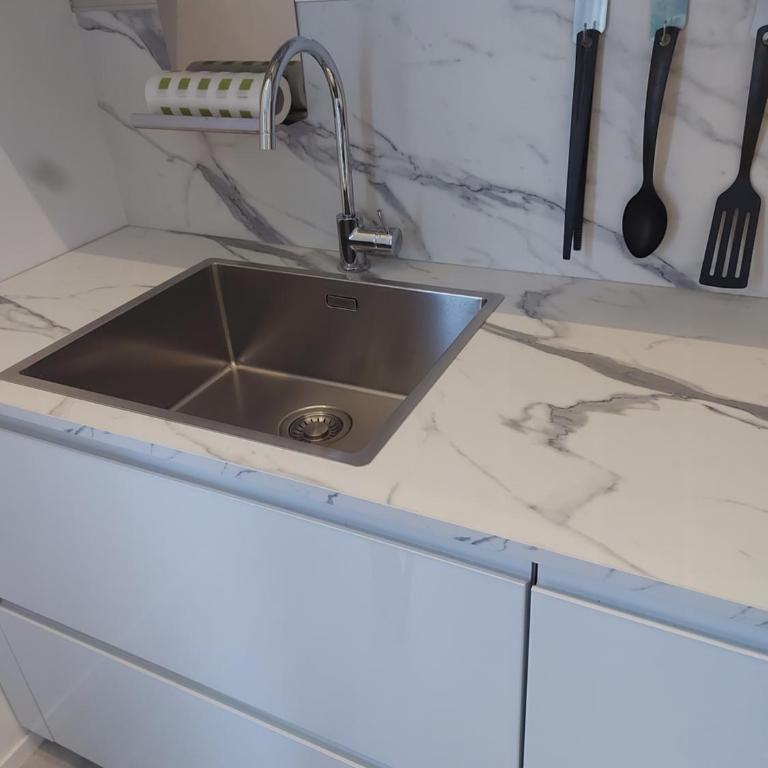 Domotica Ancona - Appartamento con 2 Camere da Letto - 37