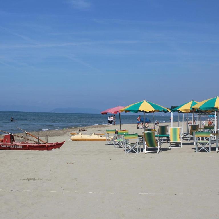 Holiday House in Versilia with Pool & Beaches - Casa Vacanze con 4 Camere da Letto - 35