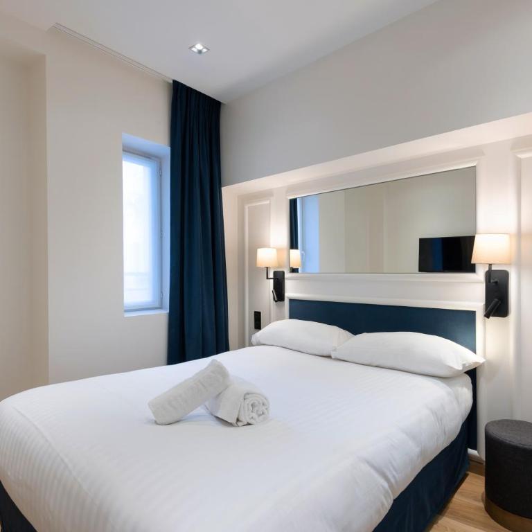 HOTEL AU COEUR DE REPUBLIQUE - Suite Familiare - 20
