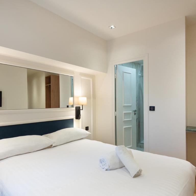 HOTEL AU COEUR DE REPUBLIQUE - Suite Familiare - 19