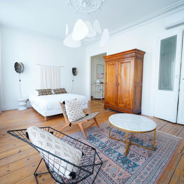 La Maison Galiène - Bed and Breakfast - Chambre Double Deluxe avec Balcon - 2