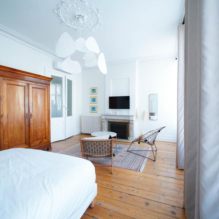 La Maison Galiène - Bed and Breakfast - Chambre Double Deluxe avec Balcon - 4