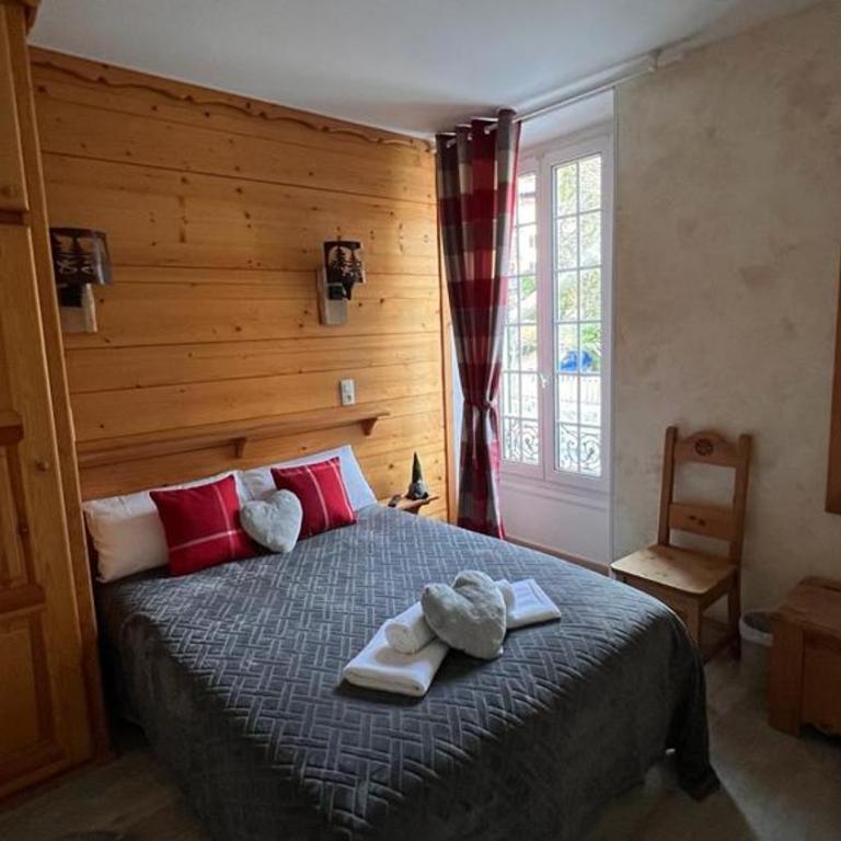 Hotel La Bonne Auberge - Chambre Quadruple Confort - 3