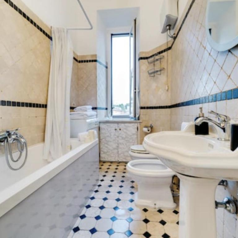 Sunny flat in elegant building close to Colosseum - Appartamento con 2 Camere da Letto - 5