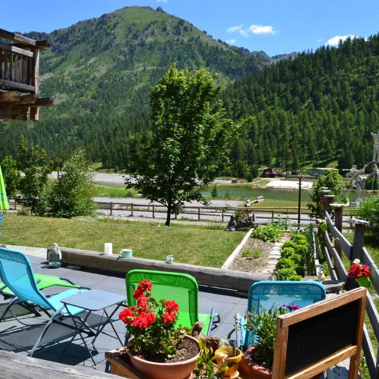 Appartement 58m2 avec jardin & terrasse dans chalet - Apartment mit 2 Schlafzimmern - 2