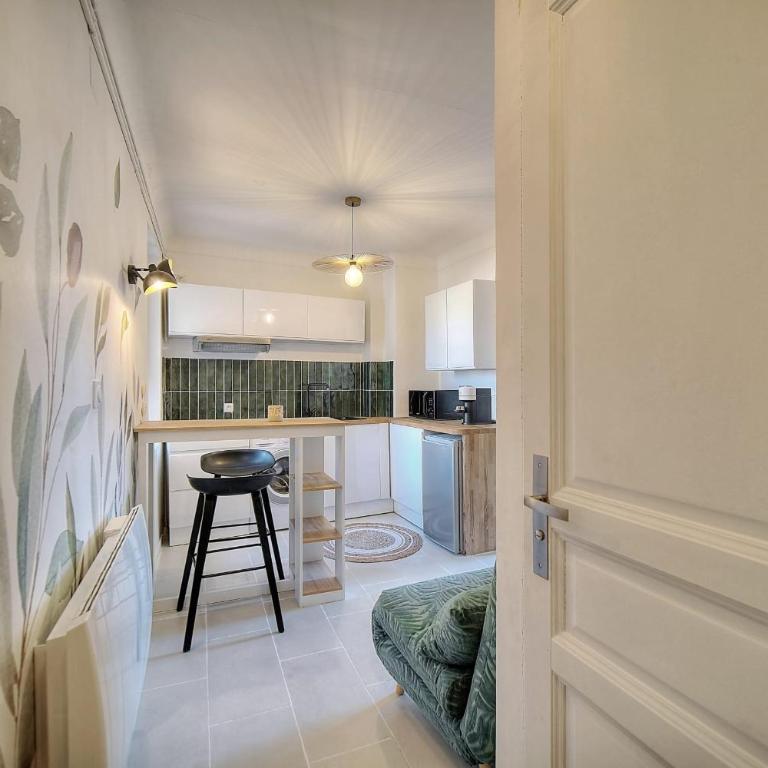 Upstays Sea View 20m2 Apartment Suquet - Apartment - 17