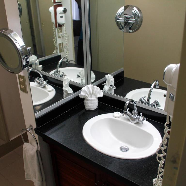 HOTEL ALTAMIRA SUITES - Two-Bedroom Suite - 2