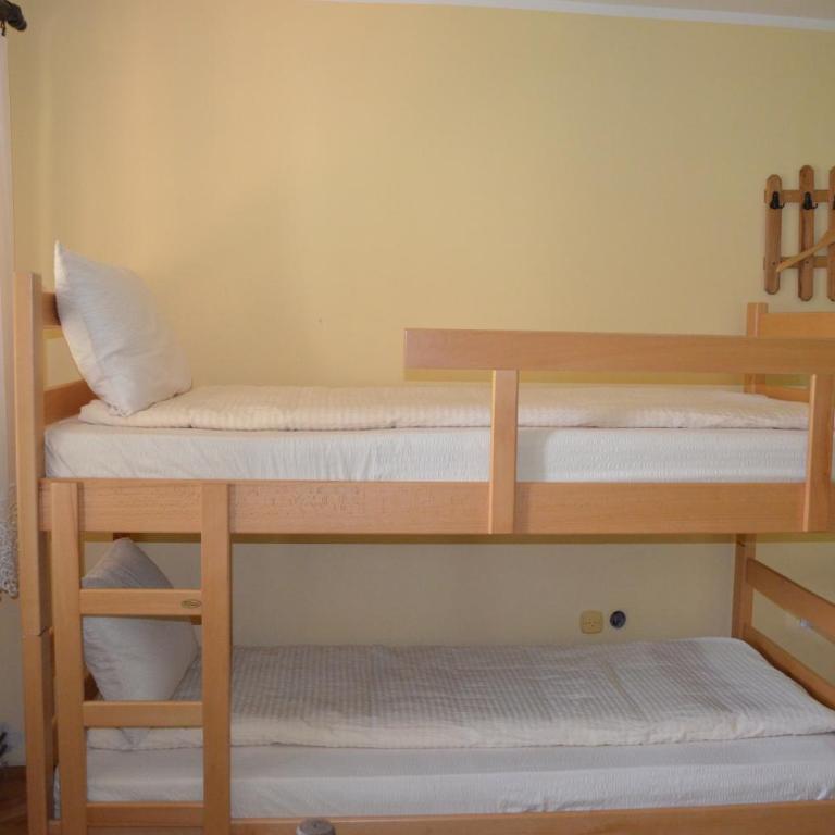 Smeštaj - sobe MARVEL - Classic Quadruple Room - 1