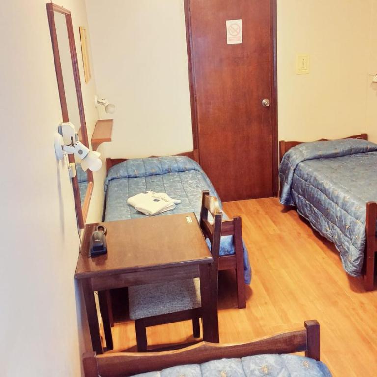 Plaza Hotel Fray Bentos - Standard Triple Room - 5