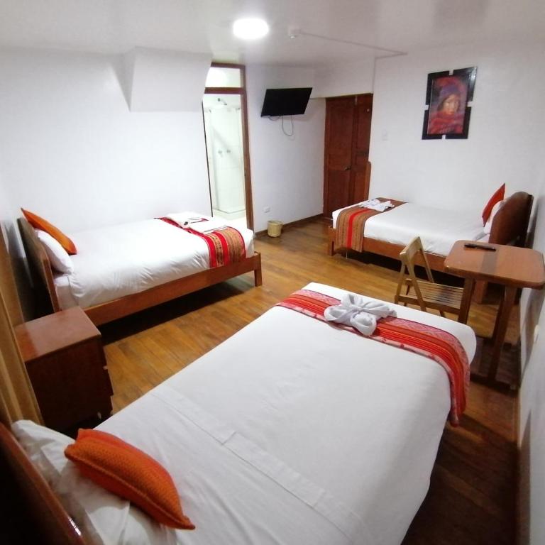 Hostal Turistico ILLAPA CUSCO 119 - Habitación Familiar con baño privado - 2