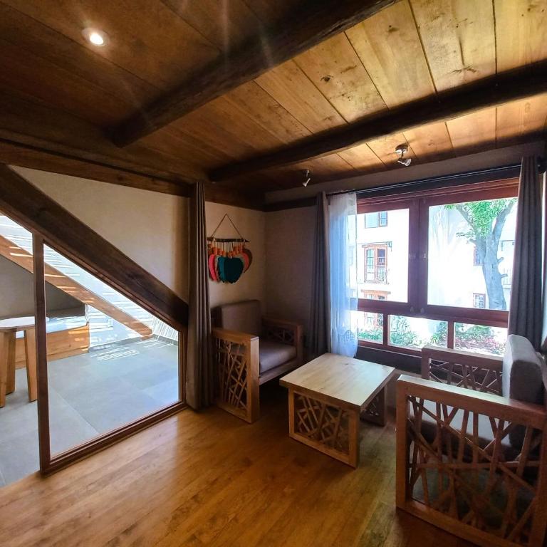 Hotel Junvay - Suite with Terrace - 11