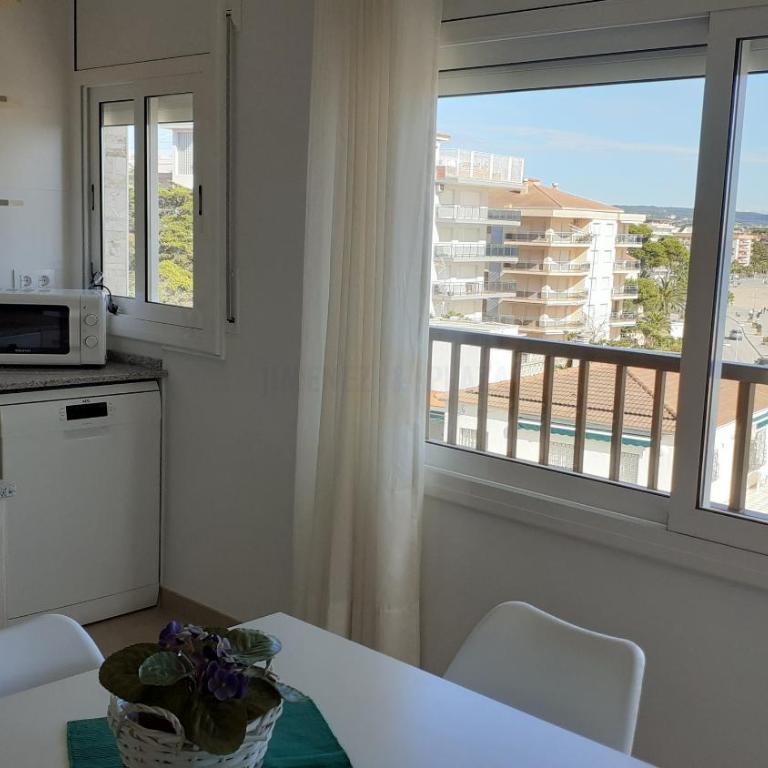 Apartamentos Dins Mar Apto. 11 - Apartamento con vistas al mar - 13