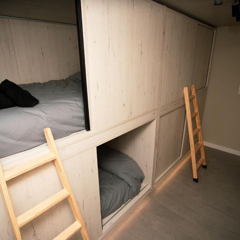 Sierra Nevada Hostel - Cama en habitación compartida mixta de 4 camas - 1