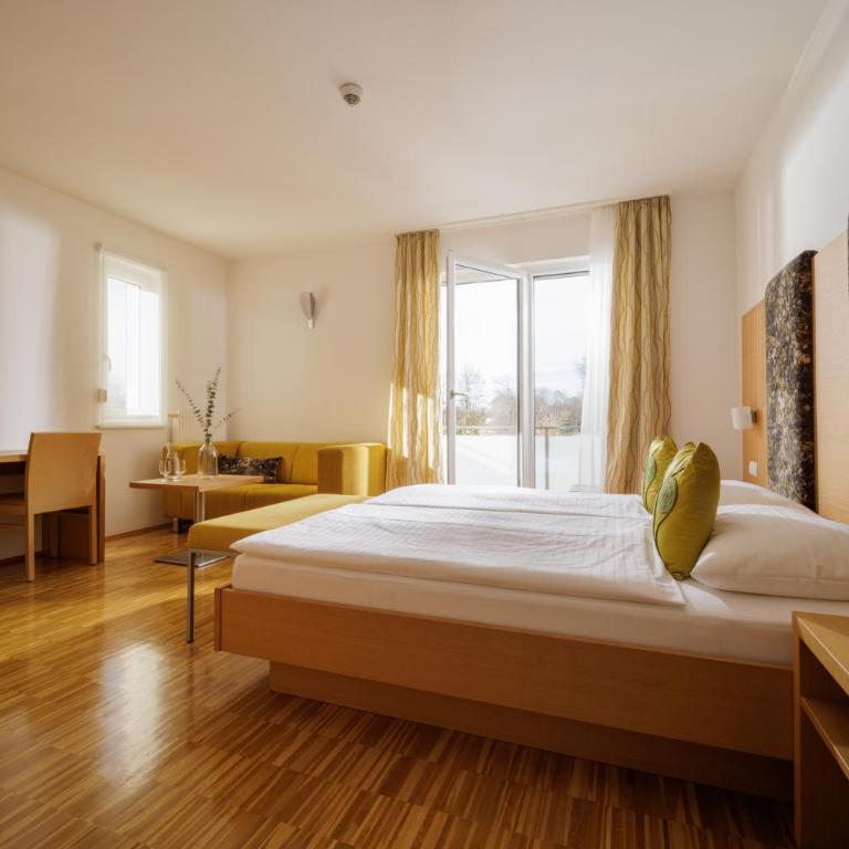 Hotel Garni Toscanina - Adults Only - Superior Doppelzimmer mit Poolblick - 2