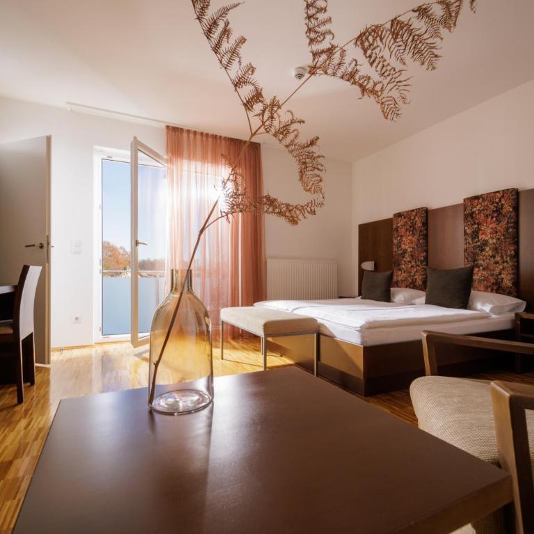 Hotel Garni Toscanina - Adults Only - Standard Doppelzimmer mit Balkon - 2