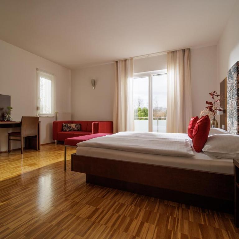 Hotel Garni Toscanina - Adults Only - Superior Doppelzimmer mit Poolblick - 7