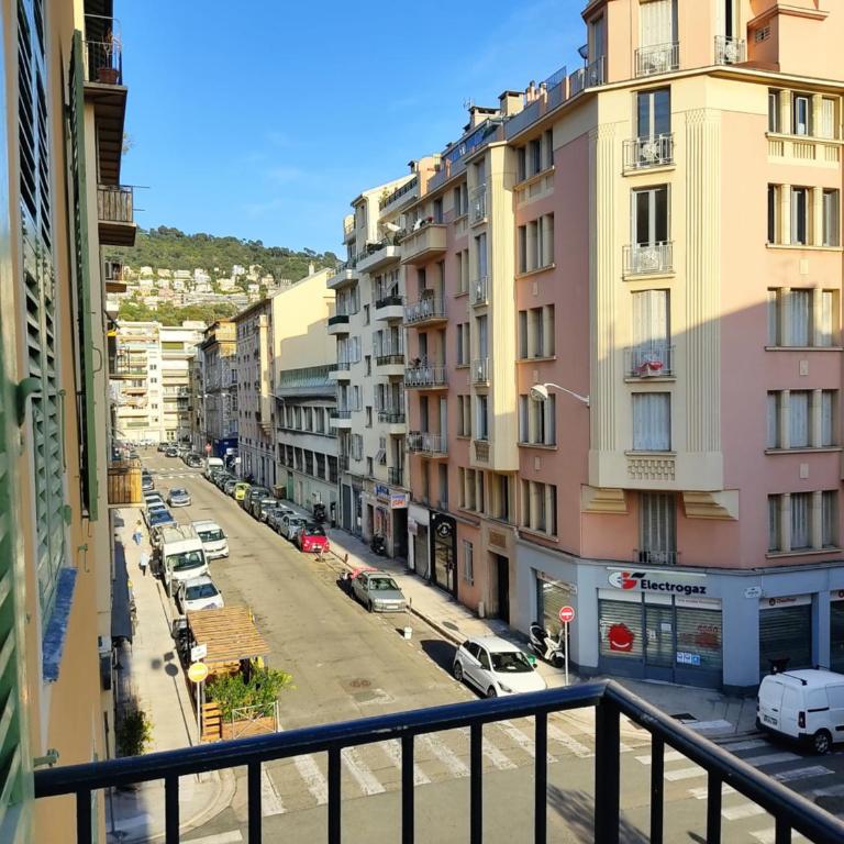 2 à 6 personnes - WELCOME TO NICE ! LOGEMENT PORT - Appartement 2 Chambres - 8
