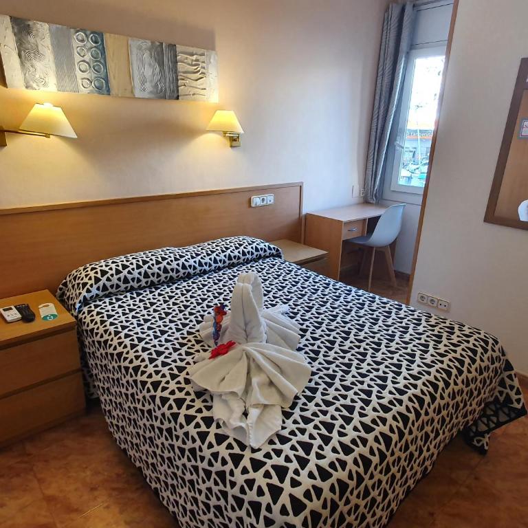 Hostal Rio De Castro - Habitación Doble con baño privado - 7