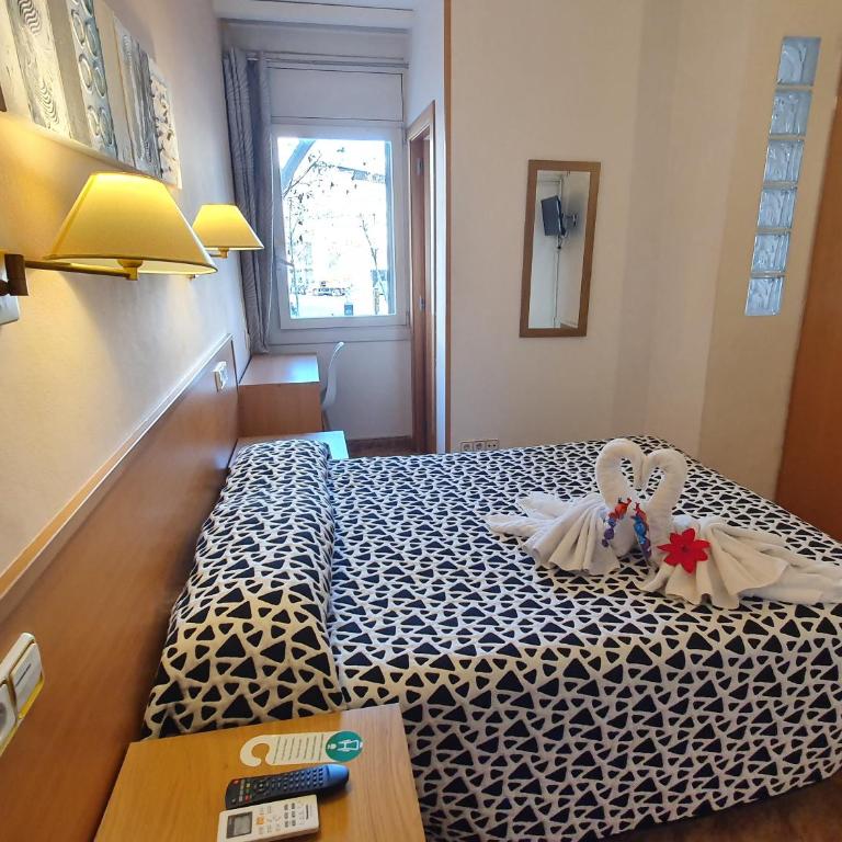 Hostal Rio De Castro - Habitación Doble con baño privado - 4