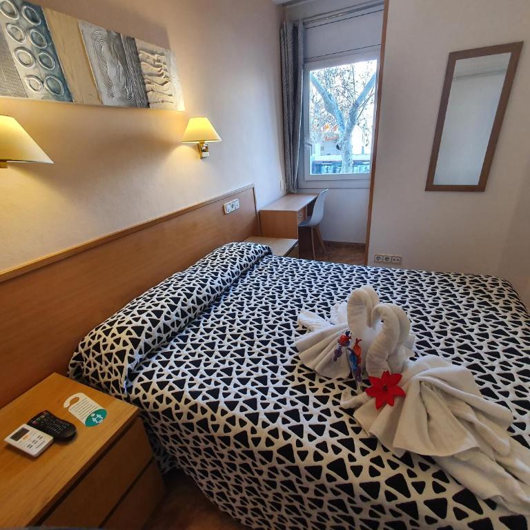 Hostal Rio De Castro - Habitación Doble con baño privado - 1