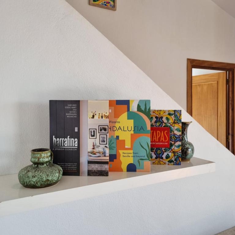 Lovely 2 Bed Apartment with Stunning views & Pool - Appartement 2 Chambres - 22