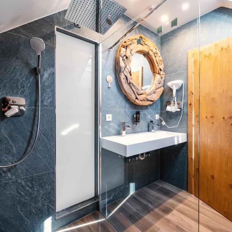 Villa Ambach - Suite mit 2 Schlafzimmern - 9