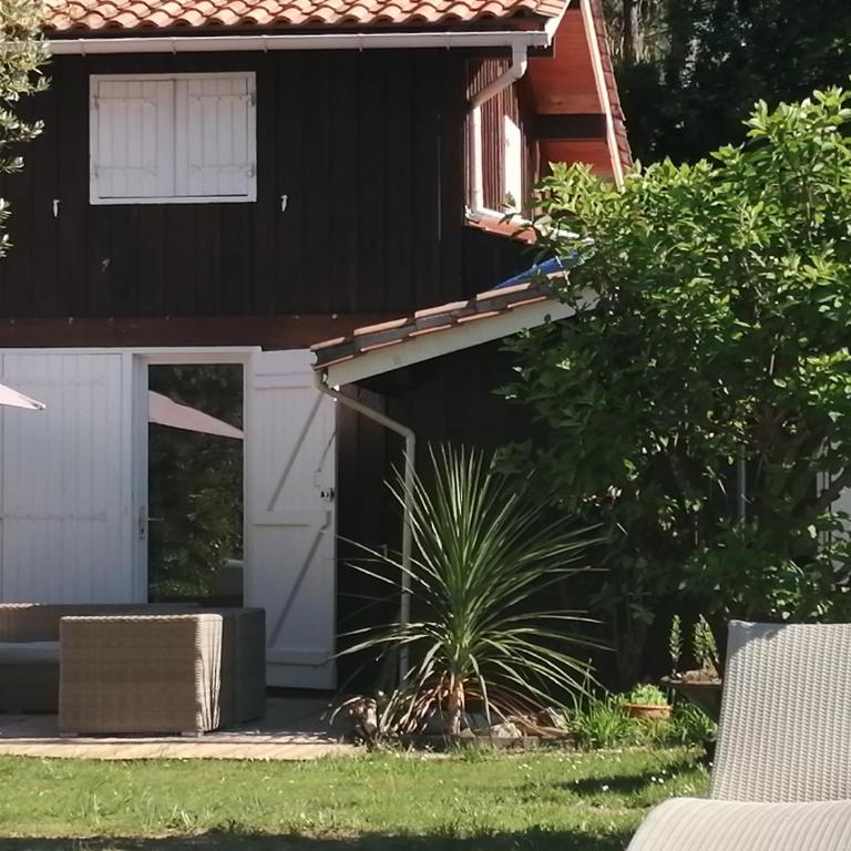 Maison familiale en bois avec piscine, proche du bassin - Maison 3 Chambres - 19