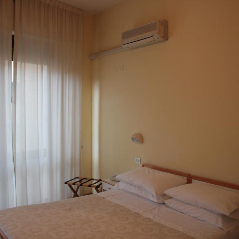Hotel Risorgimento - Camera Matrimoniale - 2