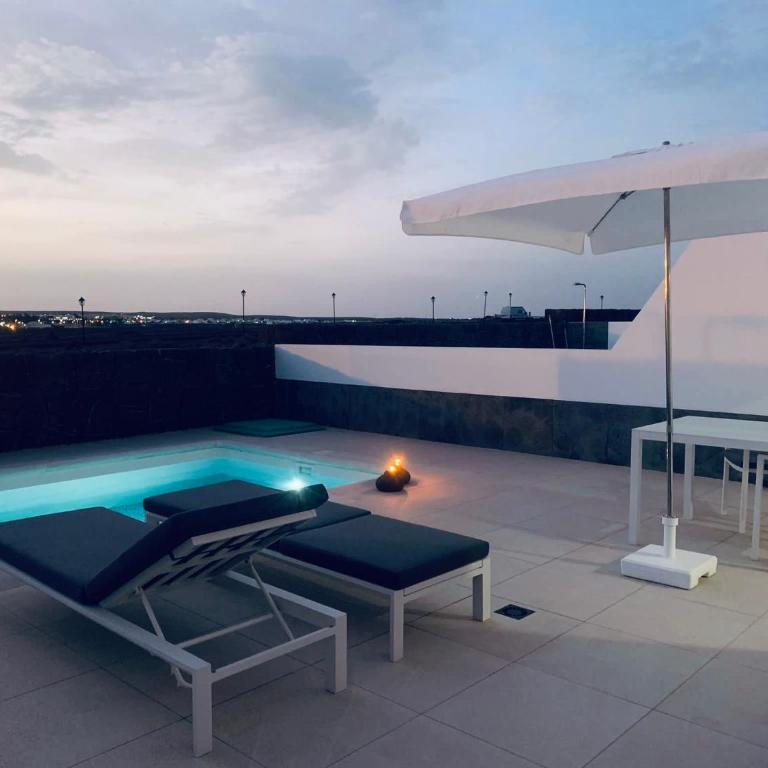 Trendy Casa Linea - Two-Bedroom House - 47