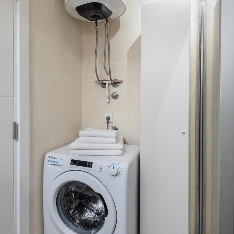 Apartment Vracar Belgrade, St Sava Church Park - Deluks Apartman - 18