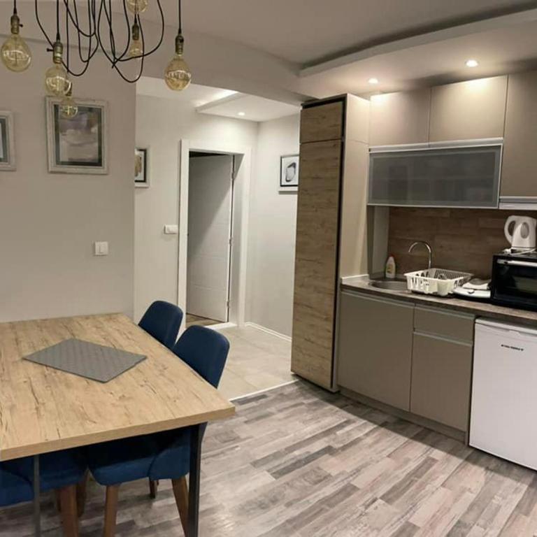 Apartman Premier 32 Milmari - One-Bedroom Apartment - 8