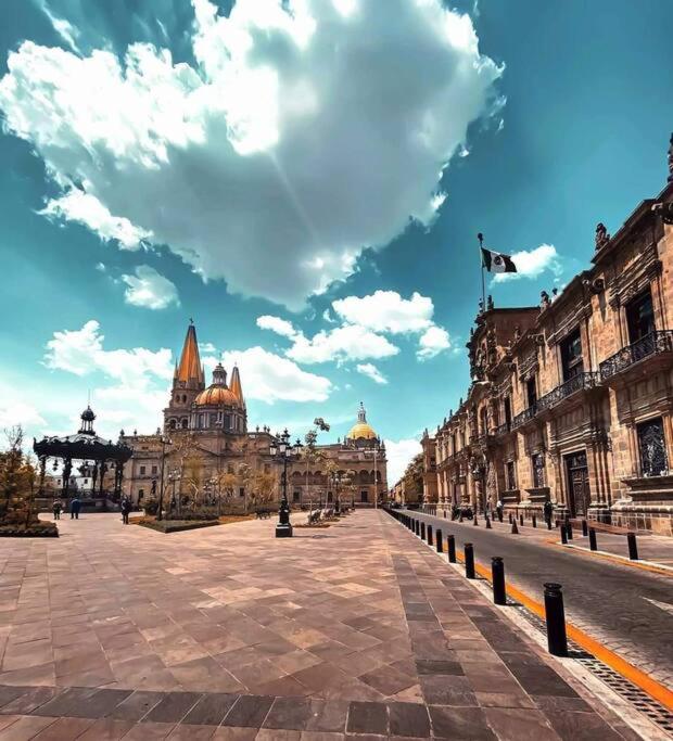 Tu joya y Tu Perla Tapatia - AC, alberca, Gym apartamento en el corazón de Guadalajara - Apartamento de 2 dormitorios con vistas a la piscina - 54