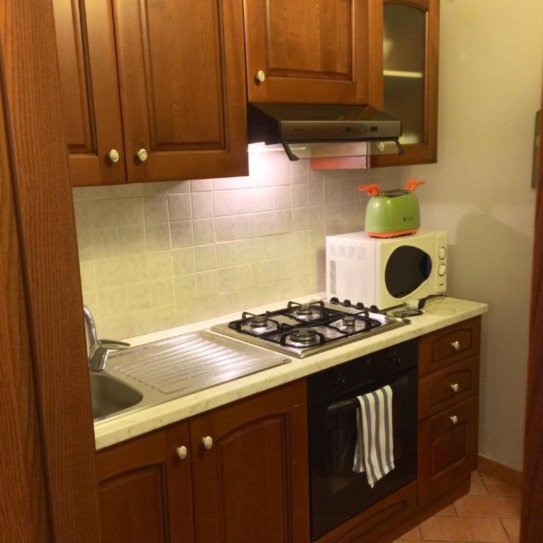 Dante States Apartments - Studio - 7