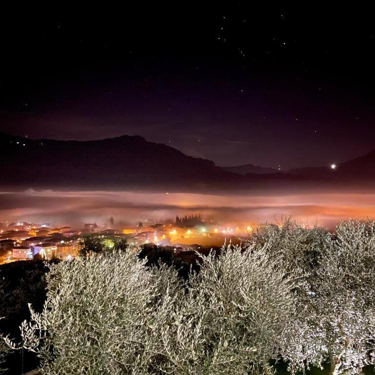 Maso Tobel Riva del Garda - Camera Superior Matrimoniale/Doppia con Letti Singoli con Vista Lago - 4