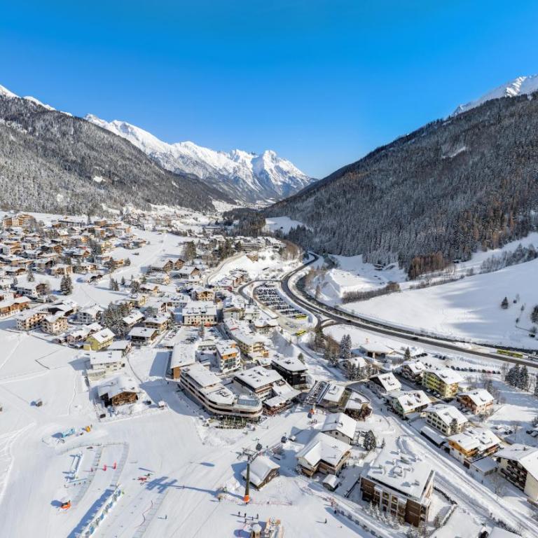 Golden Peak - Apartment mit Blick auf die Berge - 11
