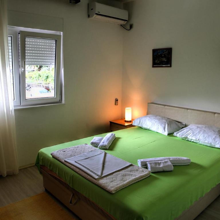 Apartments Kordic - Apartment with Balcony - 2