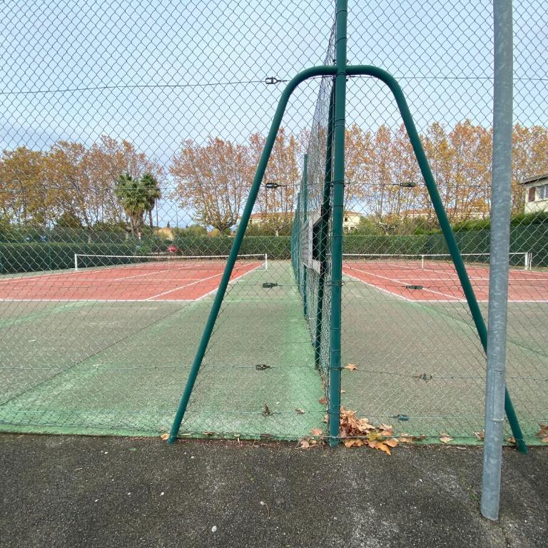 Studio dans résidence avec piscine et tennis - One-Bedroom Apartment - 18
