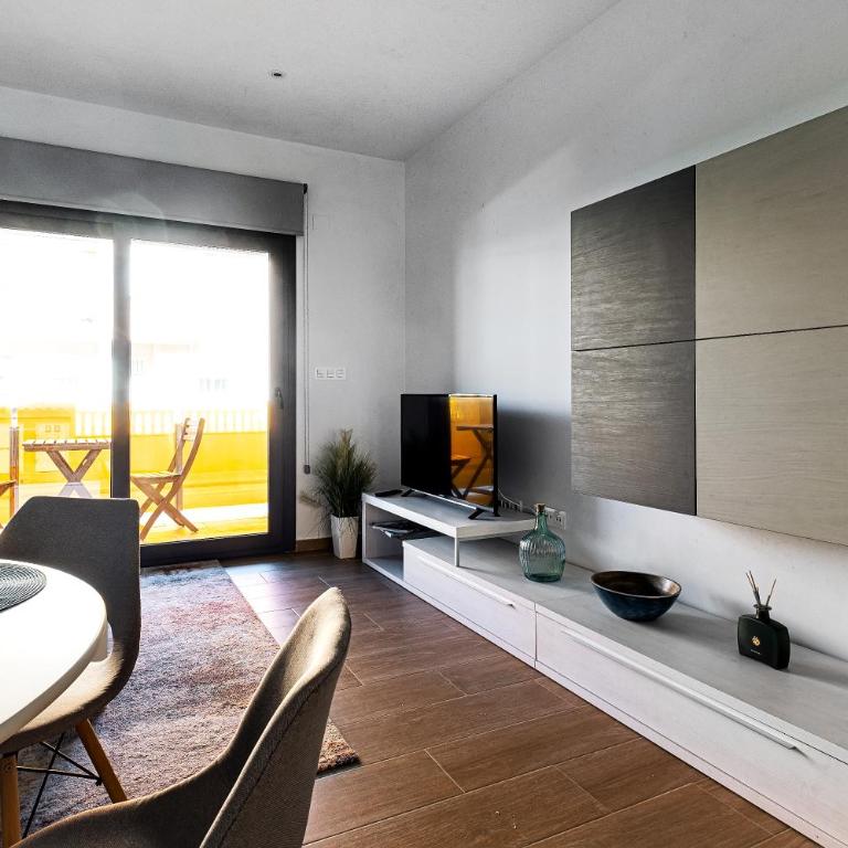 Modern Beach & Spa - One-Bedroom Apartment - 6