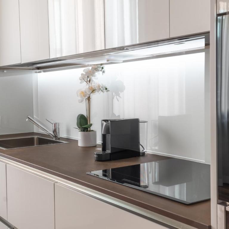 Rialto Deluxe Grand Canal View R&R - Two-Bedroom Apartment - 11