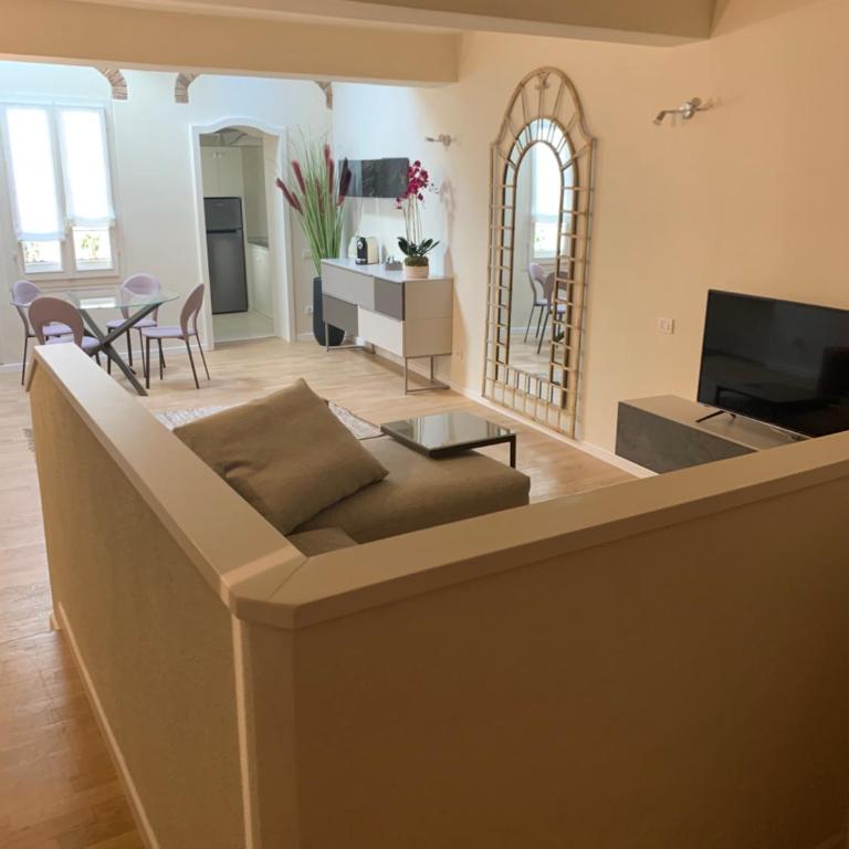 Maison del Ducato Cavour 37 - Appartamento con 1 Camera da Letto - 8