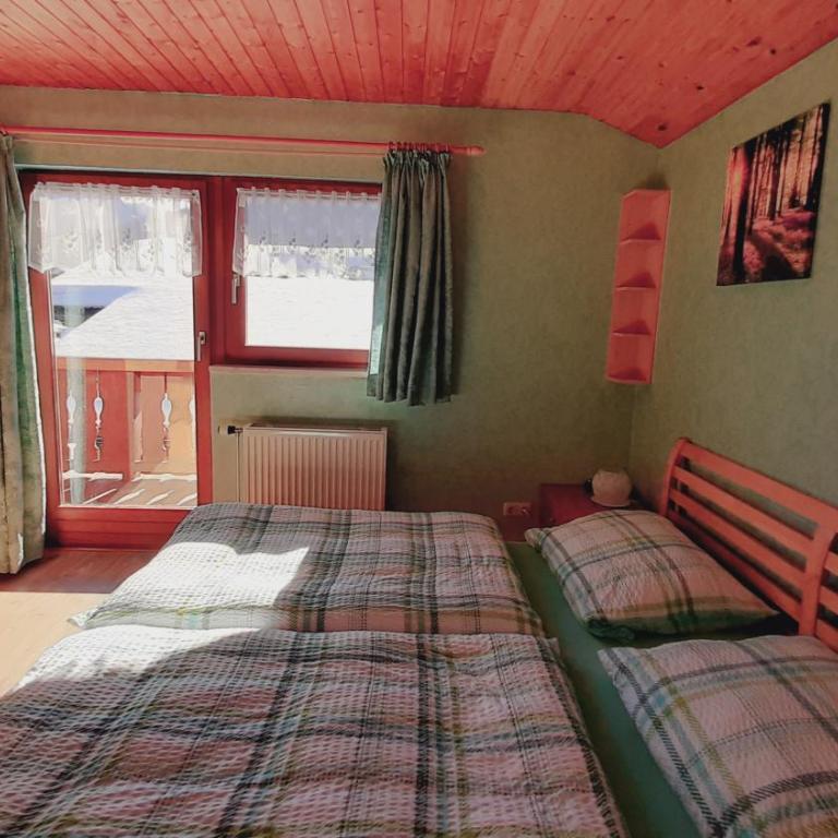 Gästehaus Kurz - Apartment mit Blick auf die Berge - 8