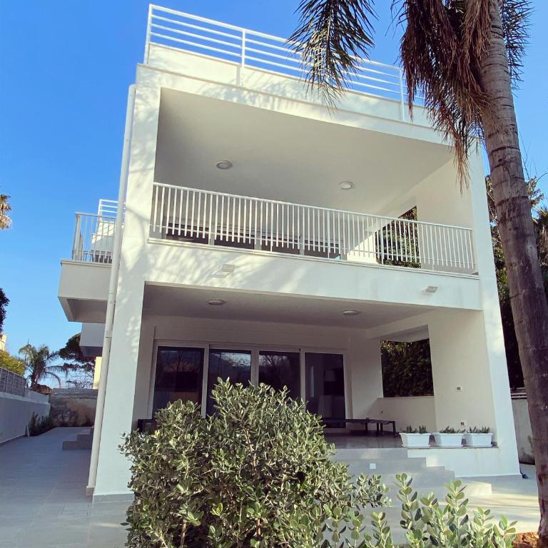 Cube 67 - Garden - Two-Bedroom Apartment - 4