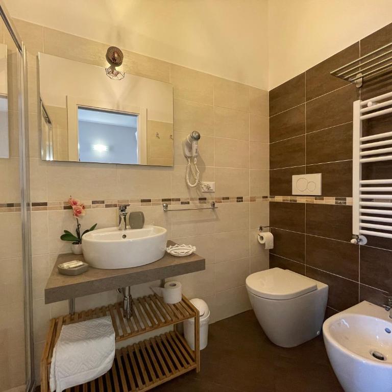 Porta alla Croce Guest House - Camera Matrimoniale/Doppia con Letti Singoli con Bagno Privato - 5