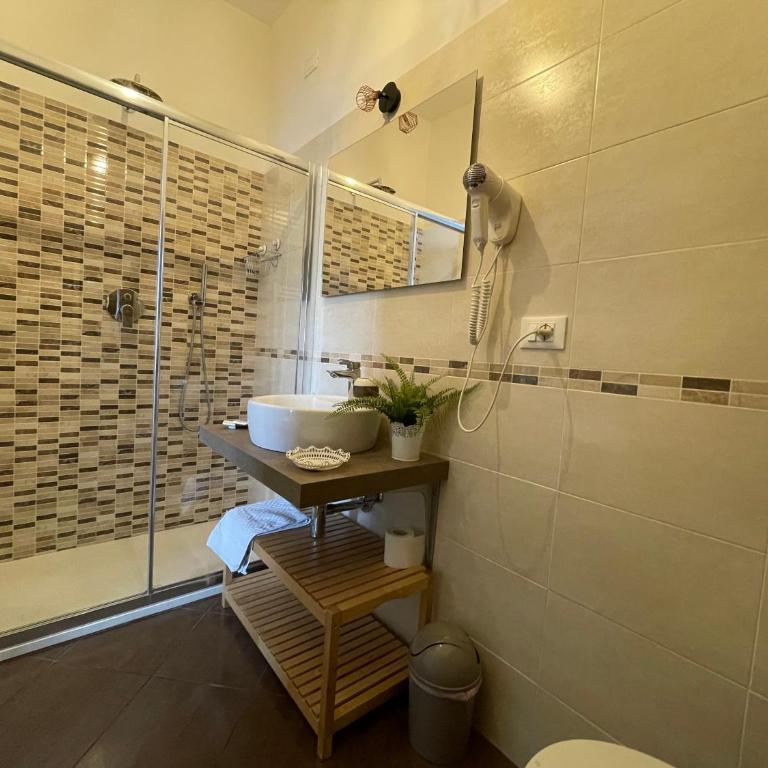 Porta alla Croce Guest House - Camera Matrimoniale/Doppia con Letti Singoli con Bagno Privato - 7