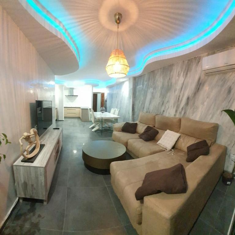 Louti's apartment - Three-Bedroom Apartment - 11